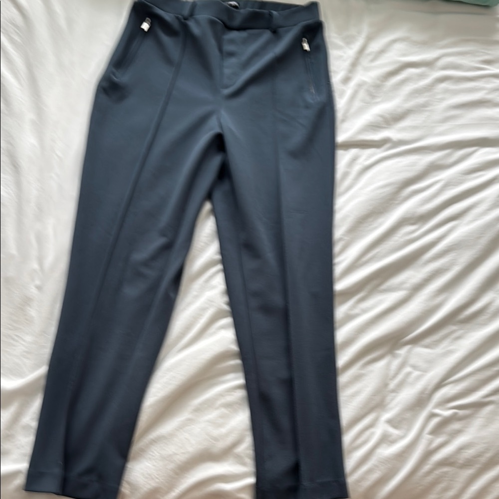 Women’s gray Pants
